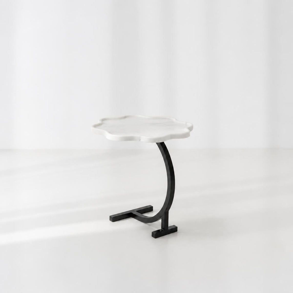 The ROSEA N – Sofa Side Table