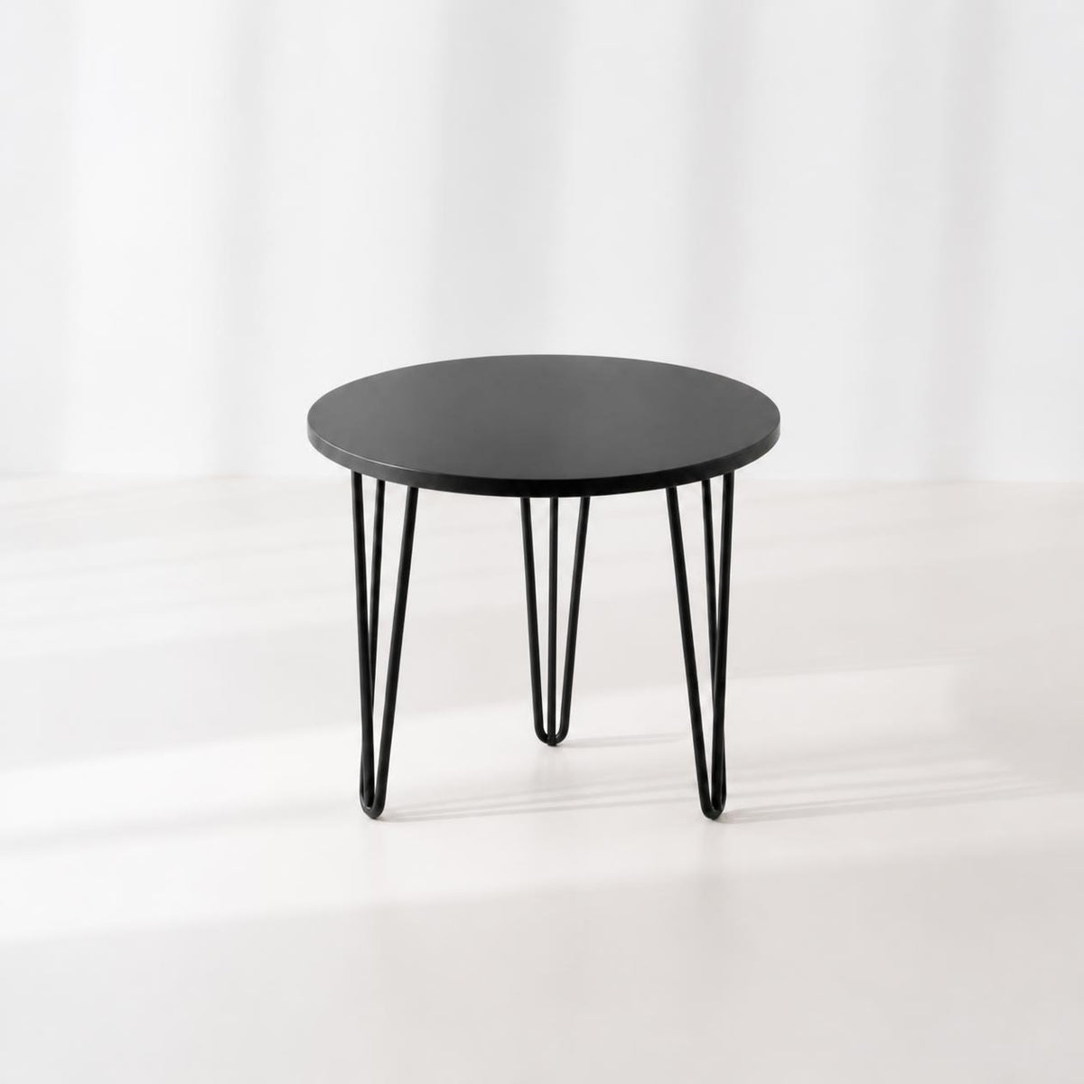 The STELO N – Round Side Table with Slim Legs