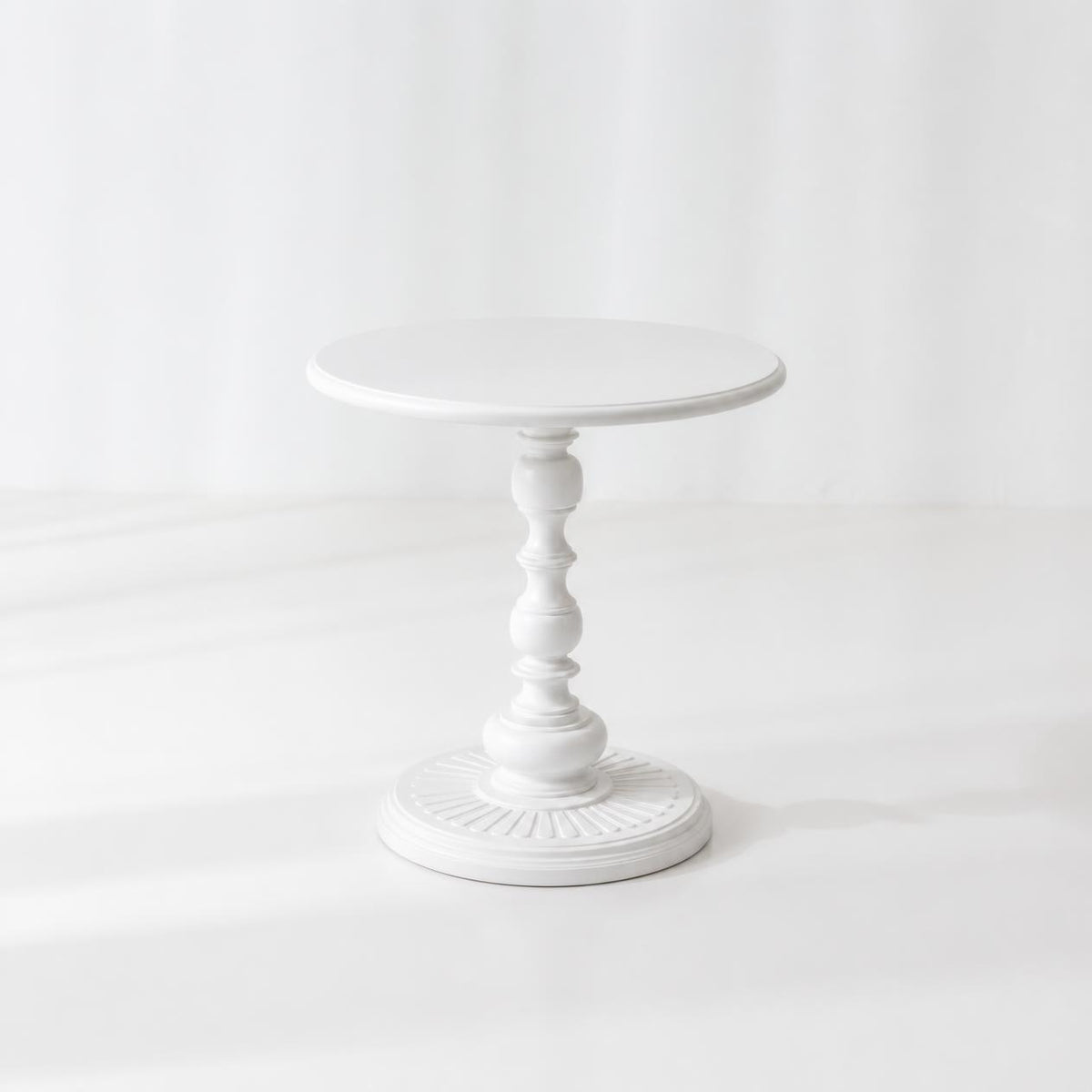The BAROQ N – Classic Pedestal Side Table