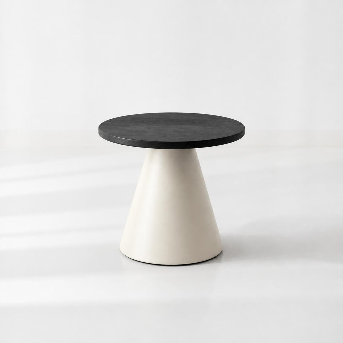 The CONIA N – Round Cone-Base Table