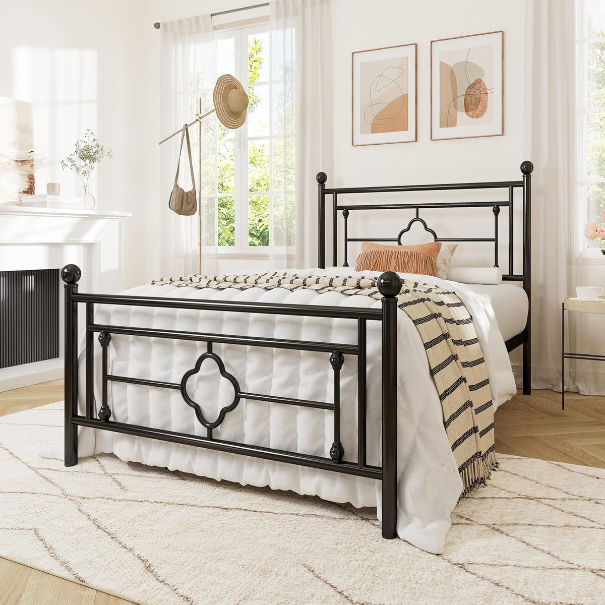 The CLOVER N bed